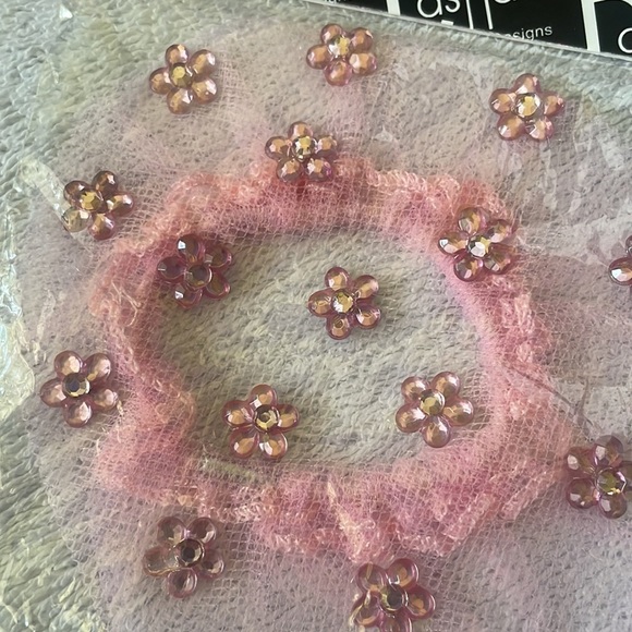 Dasha Designs - pink net bun cover w/ pink rhinestone flowers - ballerina bun - Picture 4 of 9